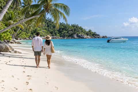 Beach walk, Racha Island (Raya)