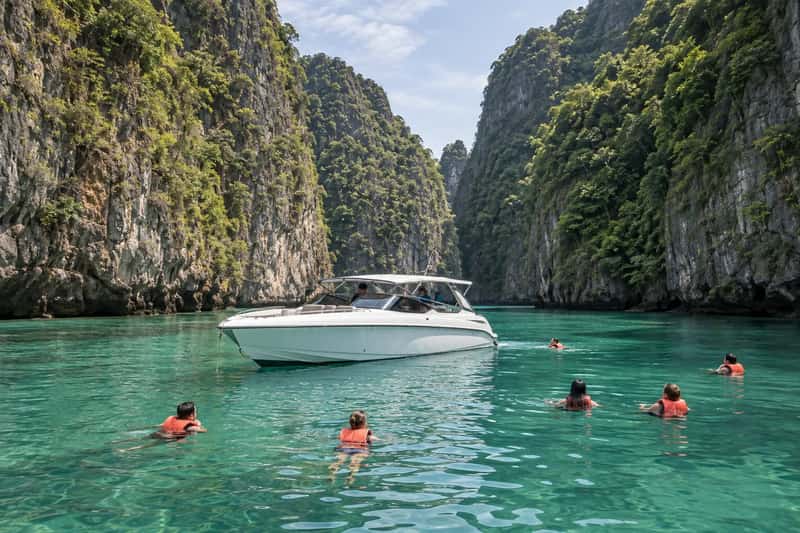 Phi Phi, Maya Bay & Khai Island by Speedboat 2